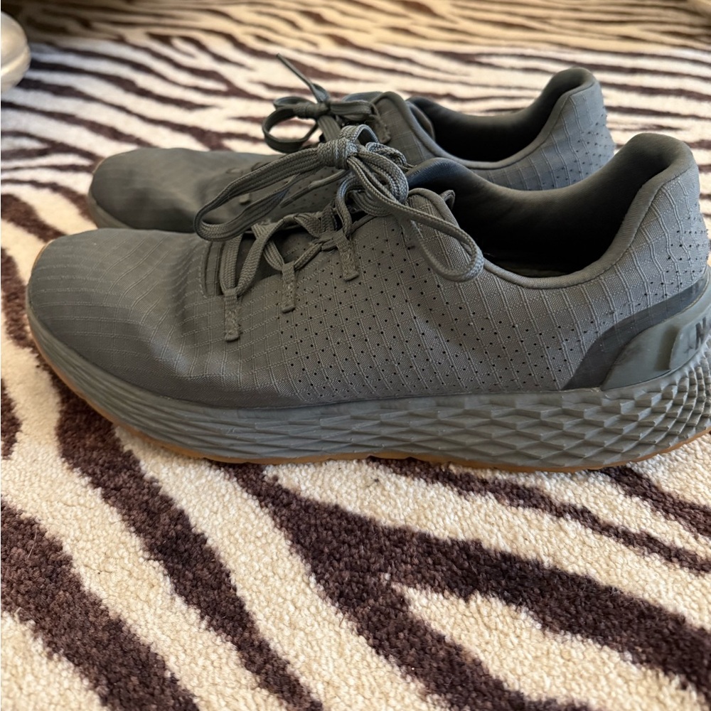 NOBULL Men's Charcoal Sneakers size 11